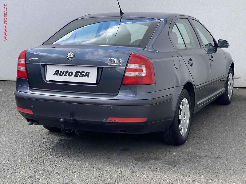Škoda Octavia (2007) 1.9TDi, AAC, tempo - fotka 4 z 16
