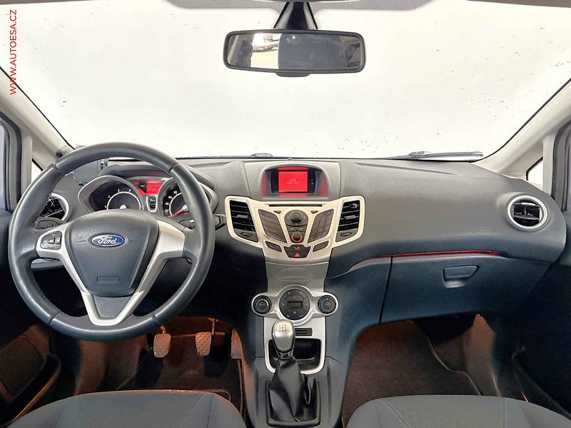 Ford Fiesta (2012) 1.25i, Výhř.sed. - fotka 8 z 15