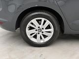Volkswagen Touran 2,0 TDI DSG Panorama 1.Maj. - náhled 25