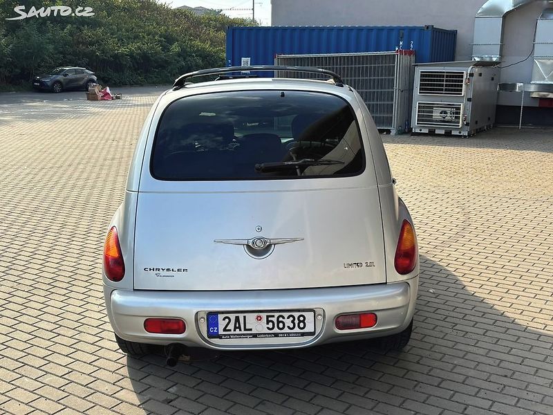 Chrysler PT Cruiser (2001) 2.0i, 104kw - fotka 4 z 17