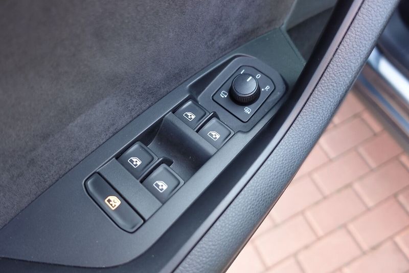Škoda Kodiaq 2.0TDI 140 kW Sportline 4x4 DS - fotka 9 z 34