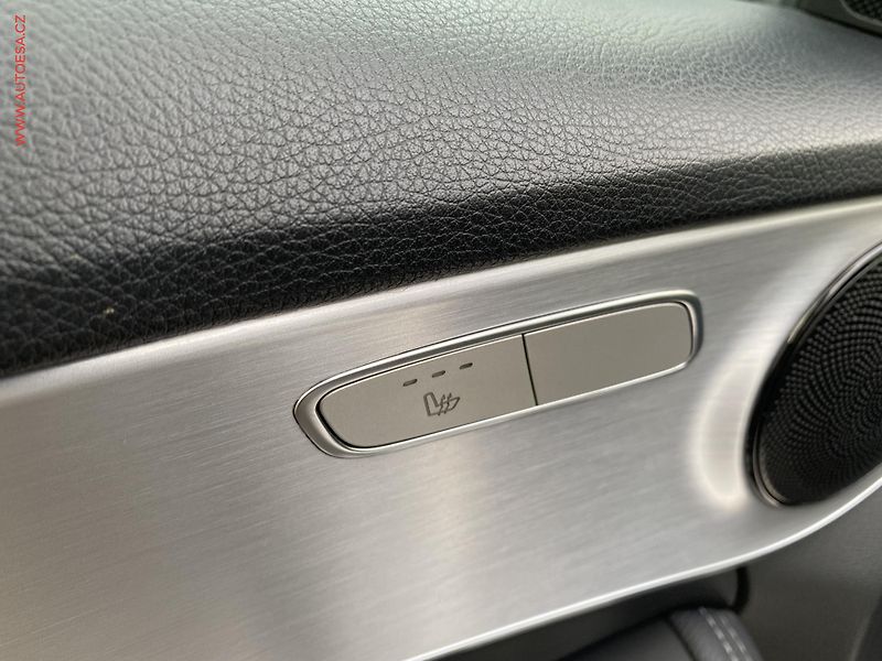 Mercedes-Benz Třídy C (2016) 2.2CDi, AT, park. kamera - fotka 14 z 22