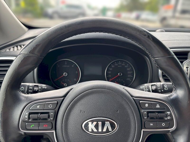 Kia Sportage (2016) 2.0 CRDi 4x4 - fotka 17 z 28