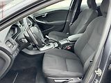 Volvo V40 (2014) 1.6 D, AC, tempo, park.čidla - náhled 9