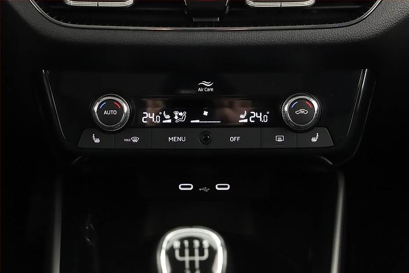 Škoda Fabia (2023) Style Plus 1.0 TSI, Serv.kniha - fotka 11 z 20