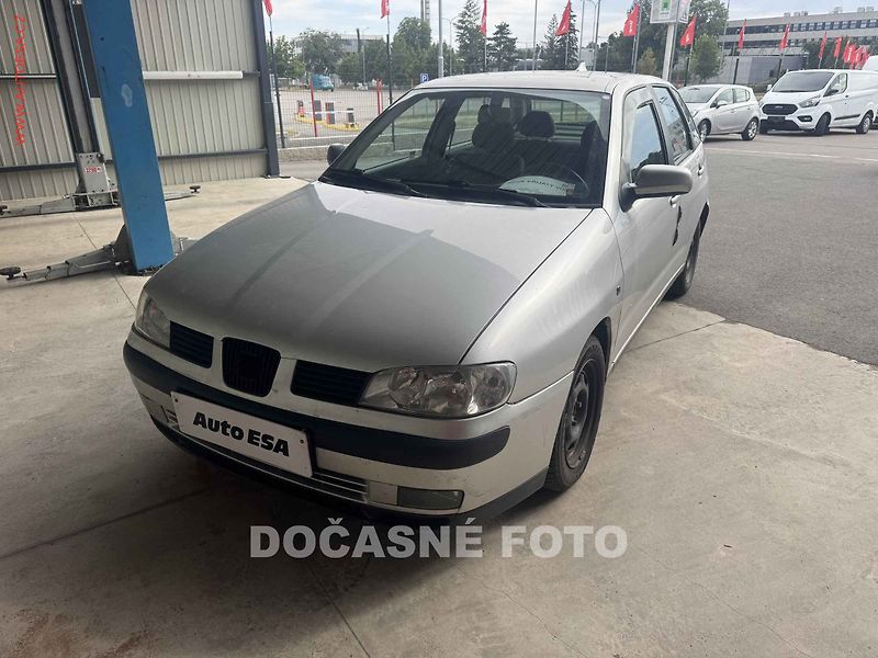 Seat Ibiza (1999) 1.4 i - fotka 1 z 3