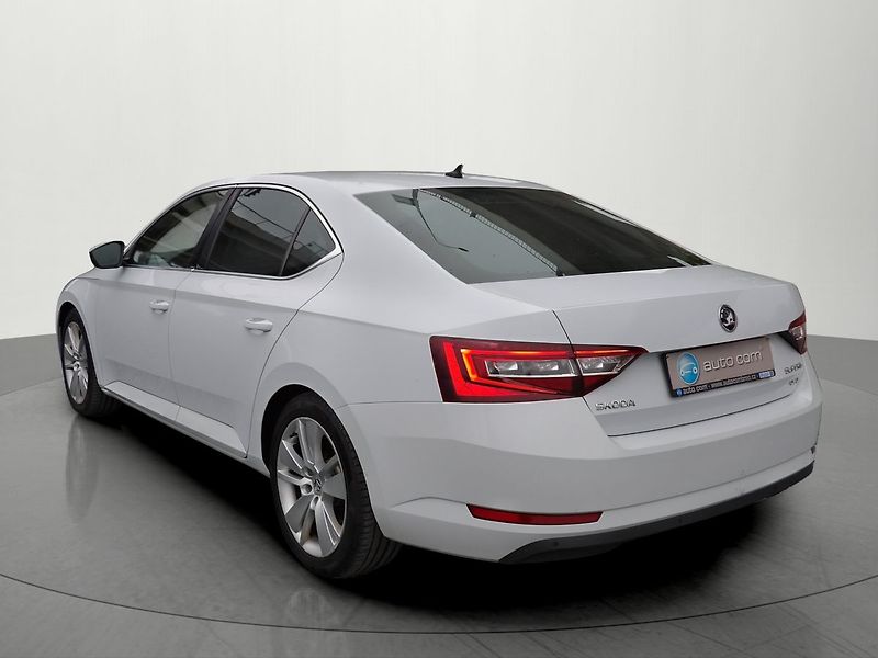 Škoda Superb 2.0TDI DSG 4x4 Style ČR DPH - fotka 3 z 32