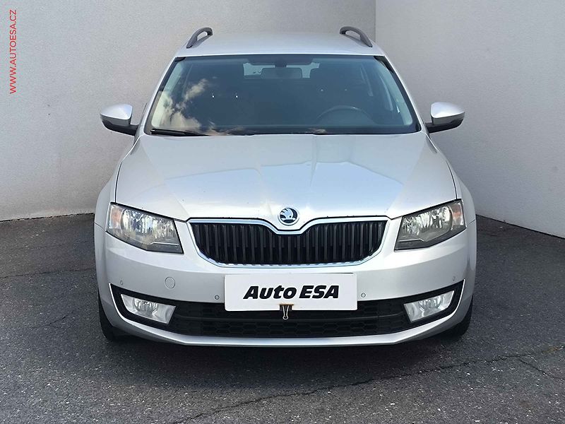 Škoda Octavia (2017) 1.6 TDi, ČR, DSG - fotka 2 z 17