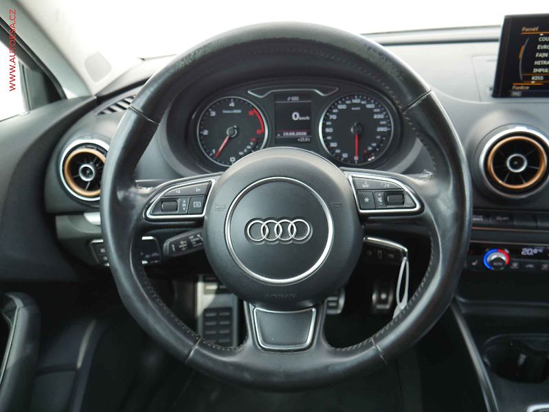 Audi A3 (2013) 2.0TDi, Ambition - fotka 13 z 22