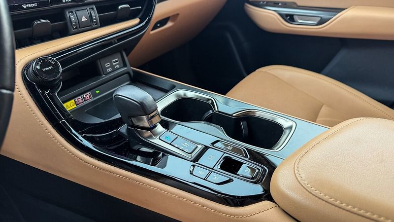 Lexus NX 350h 350H HEV PRESTIGE PLUS TECH - fotka 16 z 24