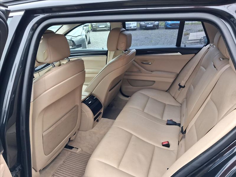 BMW Řada 5 3,0 150kw, kůže - fotka 9 z 14