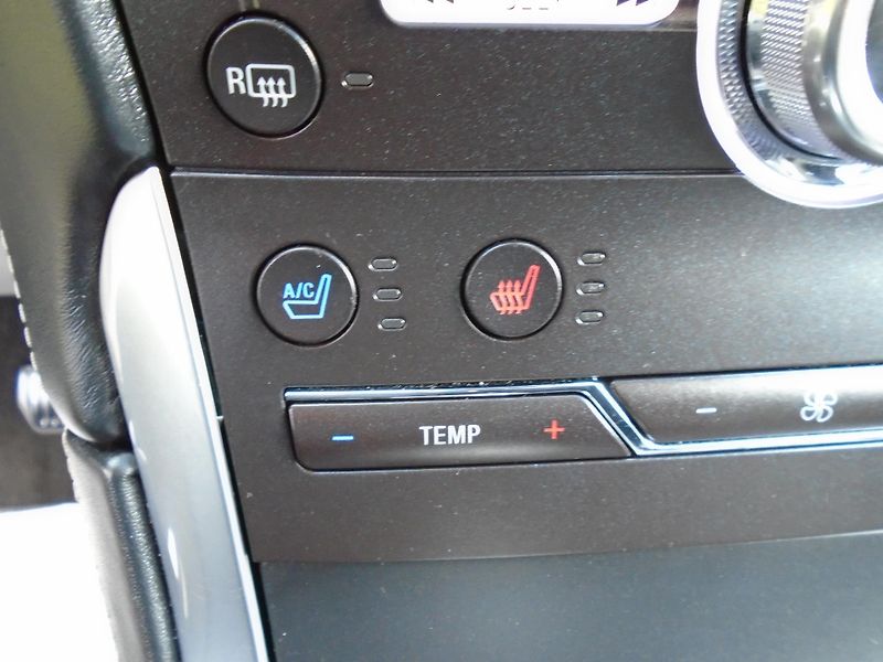Ford Edge 2,0EcoBlue 175kW 8AT Vignale - fotka 24 z 44