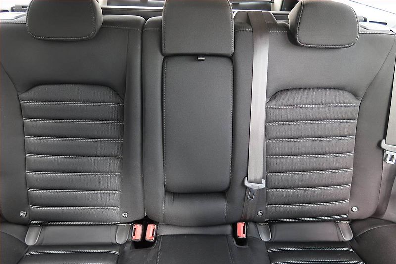 Ford Mondeo (2019) 2.0 TDCI, Automat, Serv.kniha - fotka 10 z 21
