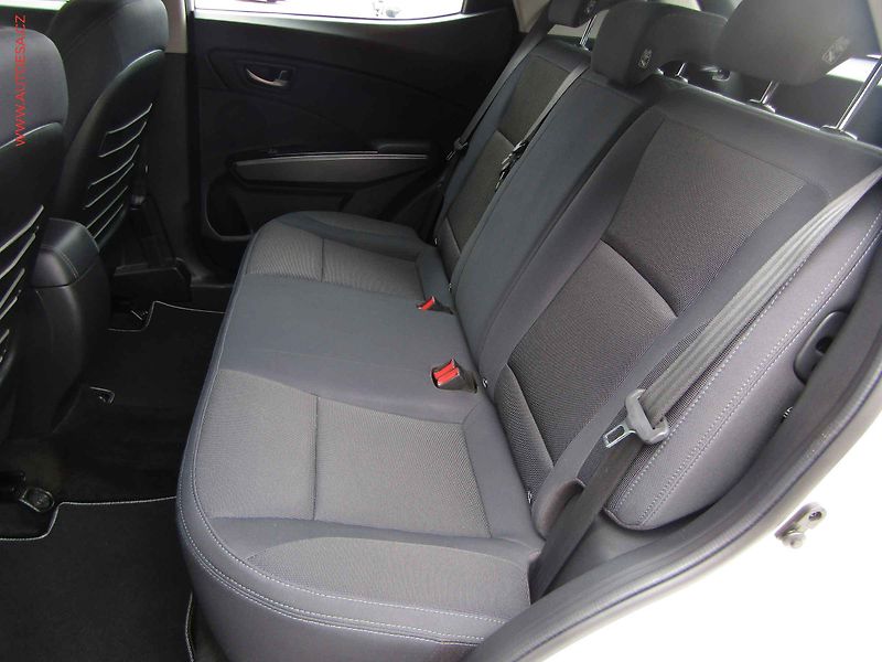 SsangYong Tivoli (2022) 1.5 T-GDi, ČR, AC, výhřev sed - fotka 10 z 22