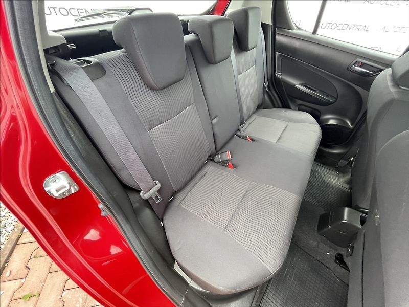 Suzuki Swift 1,2 i,4x4,STK 6/28, serv.kn. - fotka 20 z 22