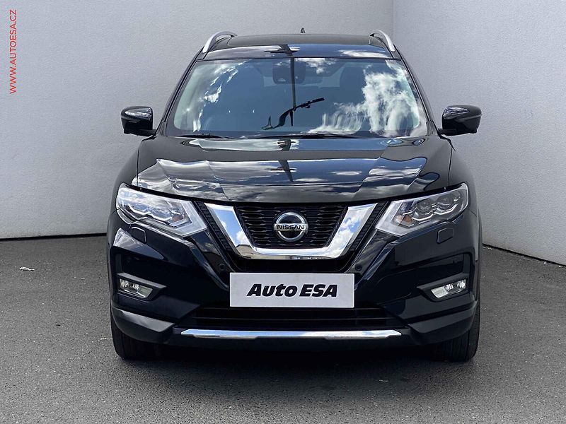 Nissan X-Trail (2019) 1.7 dCi 4x4, Tekna, LED - fotka 2 z 19