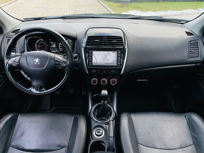 Peugeot 4008 1.8HDI 4x4 VÝHŘEV KAMERA TAŽNÉ - fotka 24 z 52