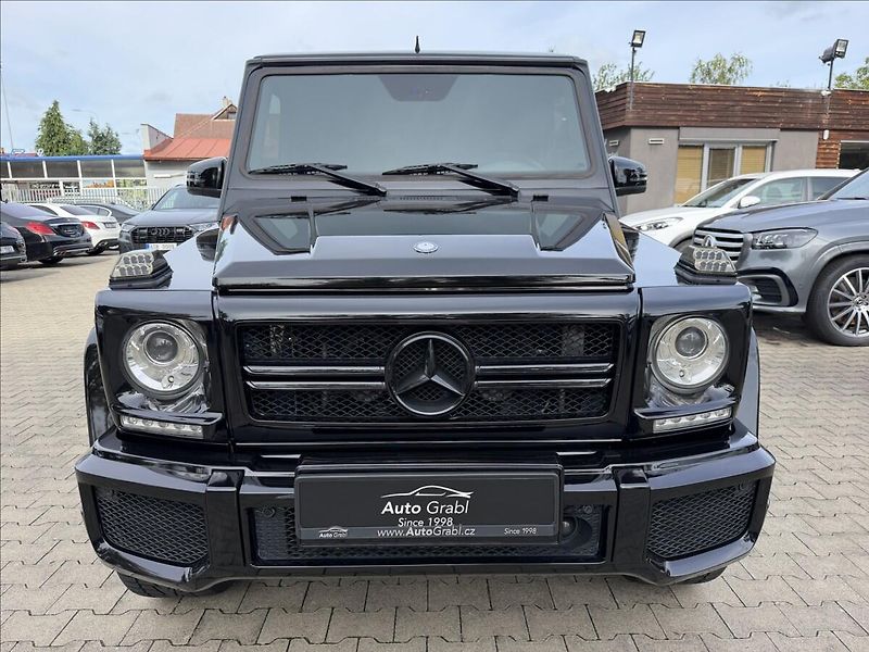 Mercedes-Benz Třídy G G 500 AMG - fotka 2 z 24