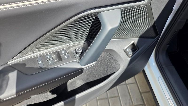 Volkswagen Tayron (2025) 1.5 PHEV 150kW Elegance SoH100 - fotka 18 z 48