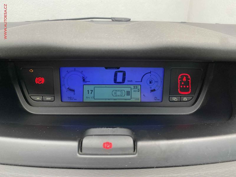 Citroën C4 Picasso (2009) 1.6i, autoAC, temp - fotka 16 z 18