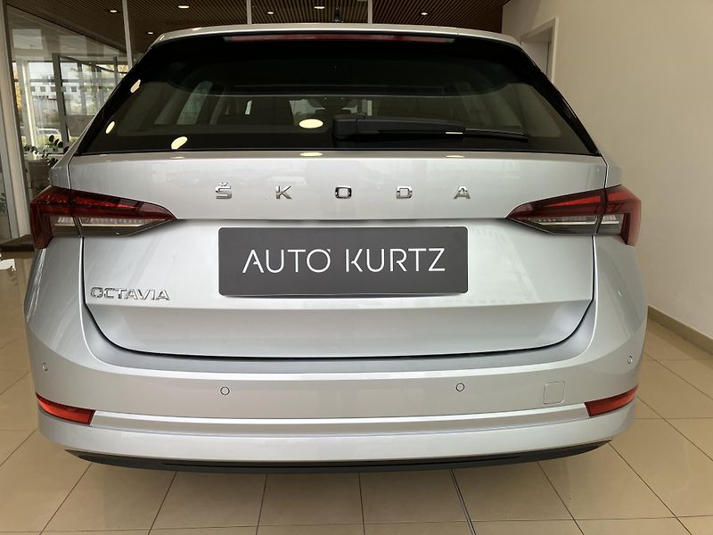 Škoda Octavia 2.0 TDI 85kW Ambition Combi M6 - fotka 8 z 30