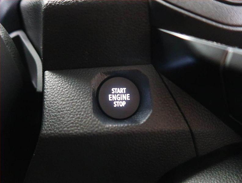 Dacia Duster (2024) Journey 1.6 Hybrid - fotka 19 z 22