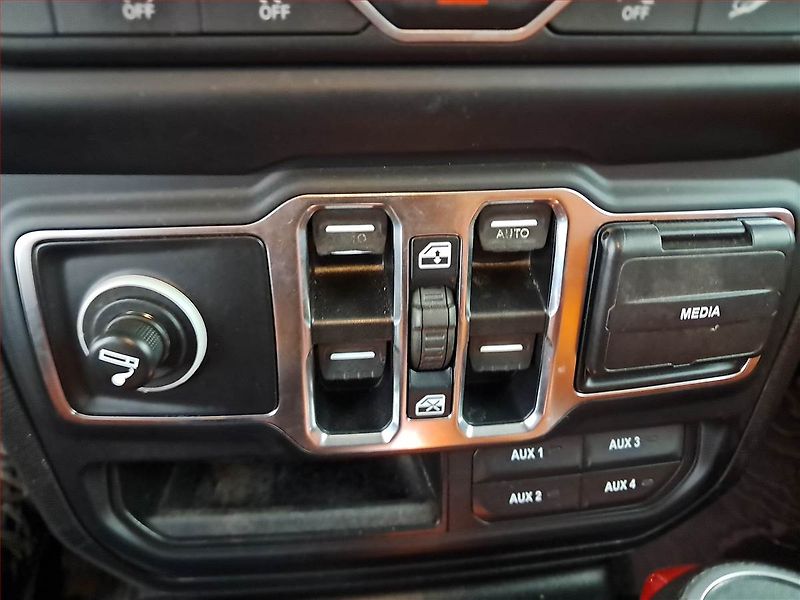 Jeep Wrangler (2019) 2.2 MultiJet - fotka 20 z 26
