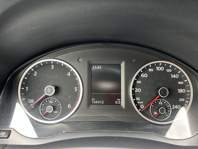 Volkswagen Tiguan 2.0TDi 103kw 4x4 ČR 1.MAJ DPH - fotka 15 z 40