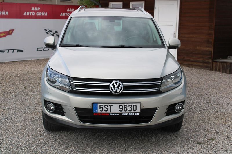 Volkswagen Tiguan (2012) 2.0 TDI KLIMA VÝHŘEV TAŽNÉ NAV - fotka 2 z 23