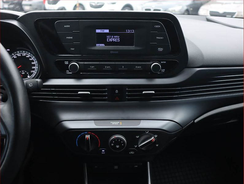 Hyundai i20 (2022) 1.0 T-GDI, Serv.kniha - fotka 12 z 18