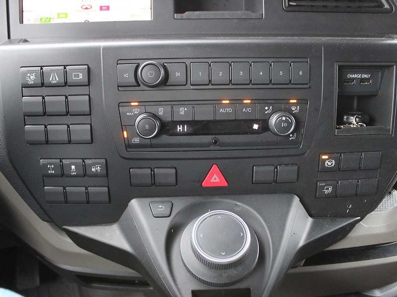 MAN TGX 18.470 XL, LOWDECK, NEZÁVISLÁ - fotka 12 z 19