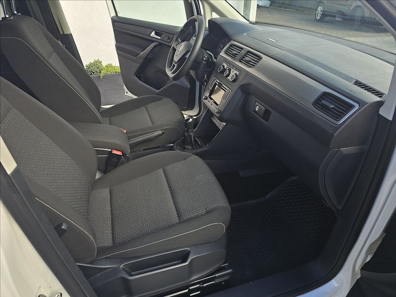 Volkswagen Caddy 2,0 TDi 75KW TREND TZ STK DPH - fotka 33 z 46