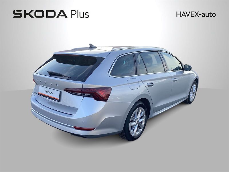 Škoda Octavia (2022) Combi 2.0 TDI DSG Style - fotka 2 z 35