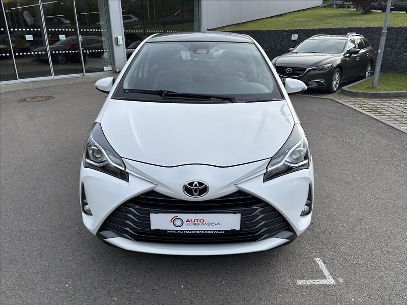 Toyota Yaris 1,5 VVT-i Active KAMERA - fotka 8 z 34