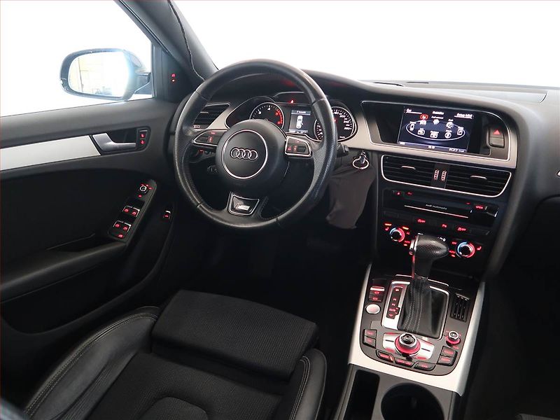 Audi A4 (2013) S-Line 3.0 TDI, 4X4, Automat - fotka 7 z 18