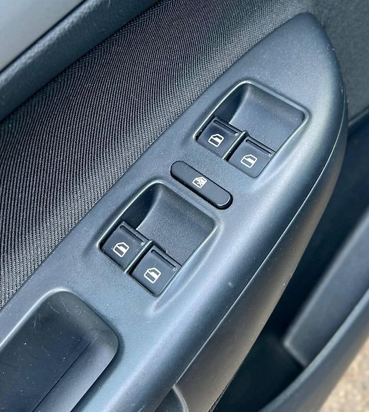 Škoda Octavia (2012) 2 FL COMBI 1.6 TDI DSG 2012 - fotka 10 z 27
