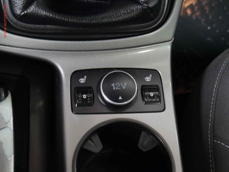 Ford Kuga (2013) 2.0 TDCi 4x4, Panorama - fotka 18 z 20