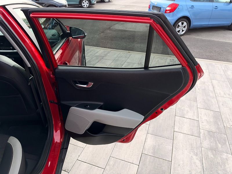 Kia Stonic (2020) 1.0 T-GDi,88 Kw Platinum - fotka 23 z 32