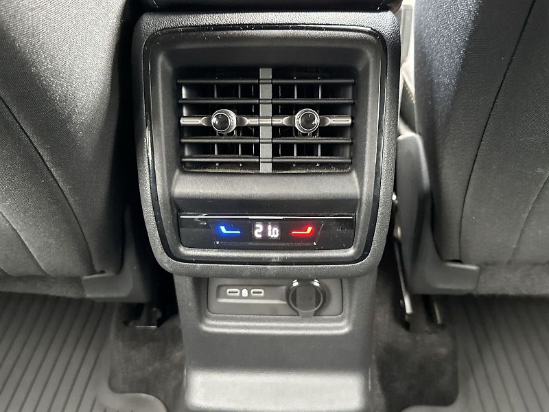 Škoda Kodiaq (2024) 2.0 TDI DSG Selection - fotka 26 z 34