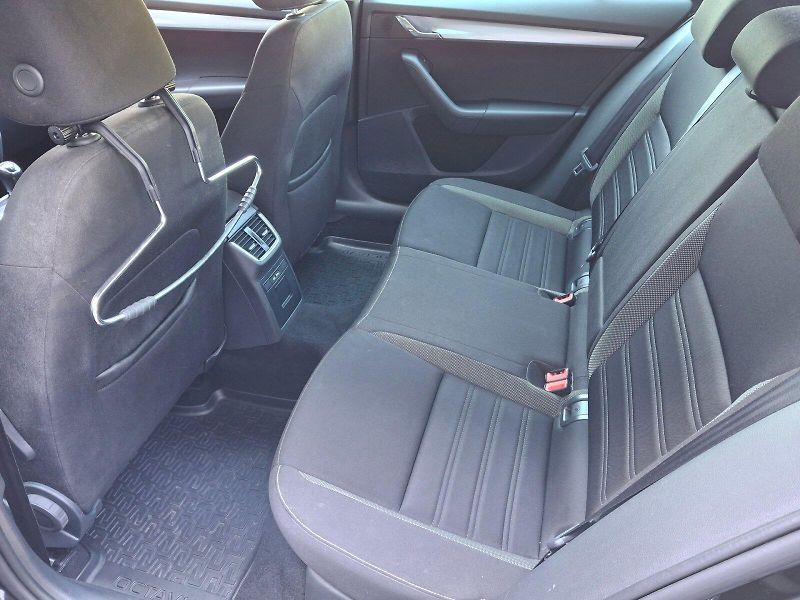 Škoda Octavia (2019) Ambition Plus Extra 1,5TSi 110 - fotka 7 z 35