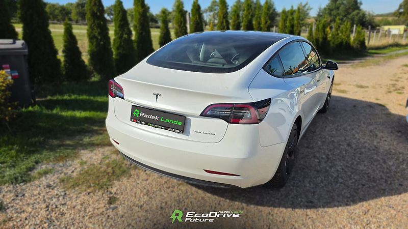 Tesla Model 3 (2021) Long Range AWD, Dual Motor - fotka 5 z 12