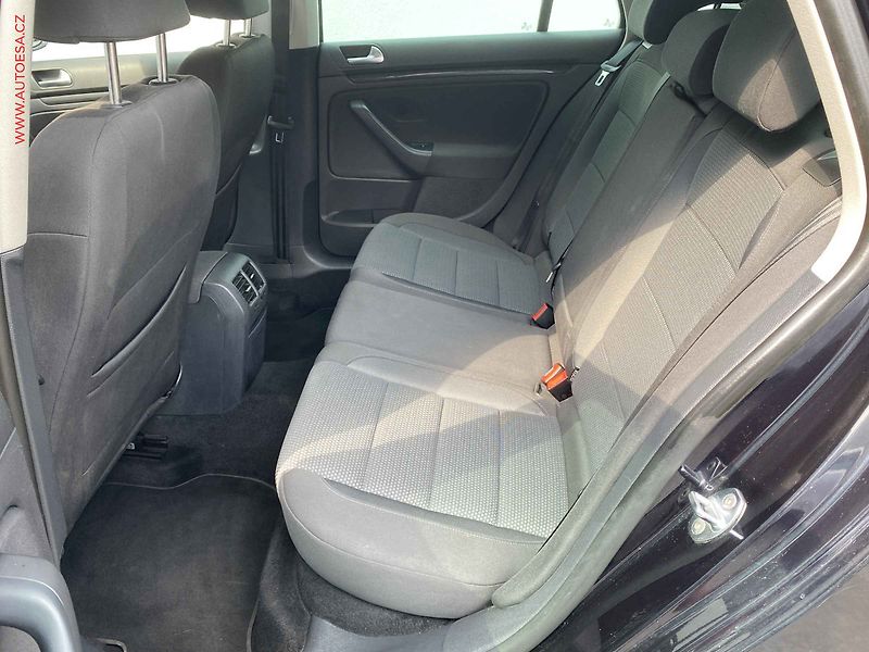 Volkswagen Golf (2011) 1.4 TSi, Comfortline - fotka 10 z 18