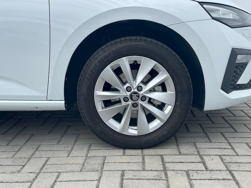 Škoda Scala (2025) 1.0 TSI / 85 kW Selection - fotka 16 z 30