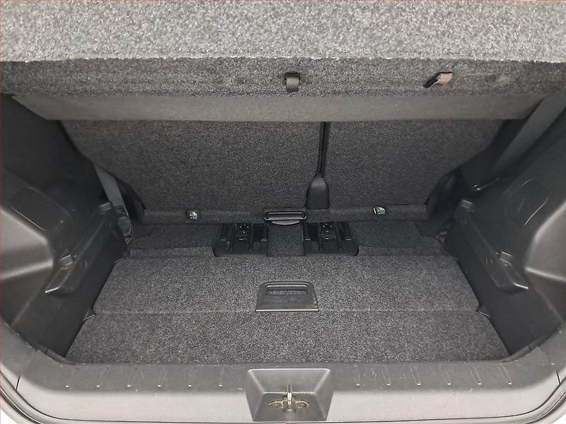 Nissan Note (2008) 1.6, nová STK, Tažné - fotka 13 z 17