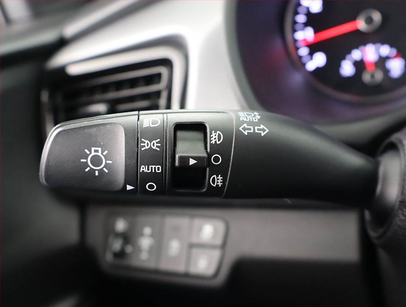 Kia Rio (2023) Exclusive 1.2 DPI, ČR,1.maj - fotka 13 z 21