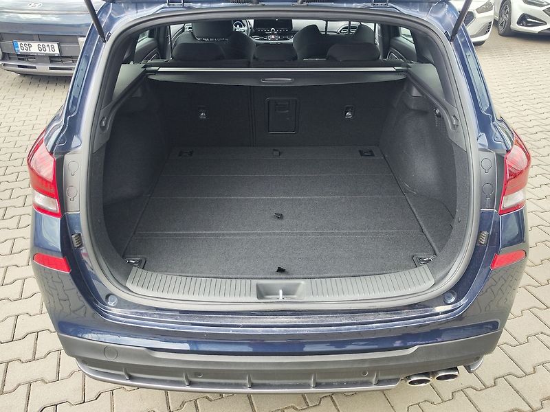 Hyundai i30 1.5 T-GDI/103kW N-Line DCT - fotka 10 z 36