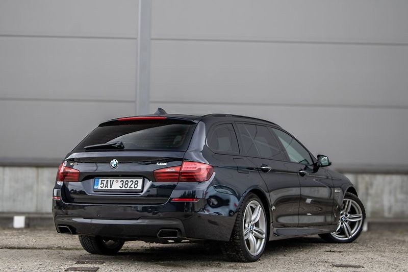 BMW Řada 5 M550d Xdrive - fotka 5 z 21