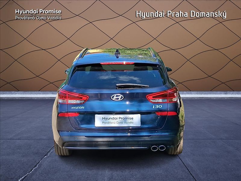 Hyundai i30 1,0   TGDI,DCT, NLINE SAFETY - fotka 5 z 9