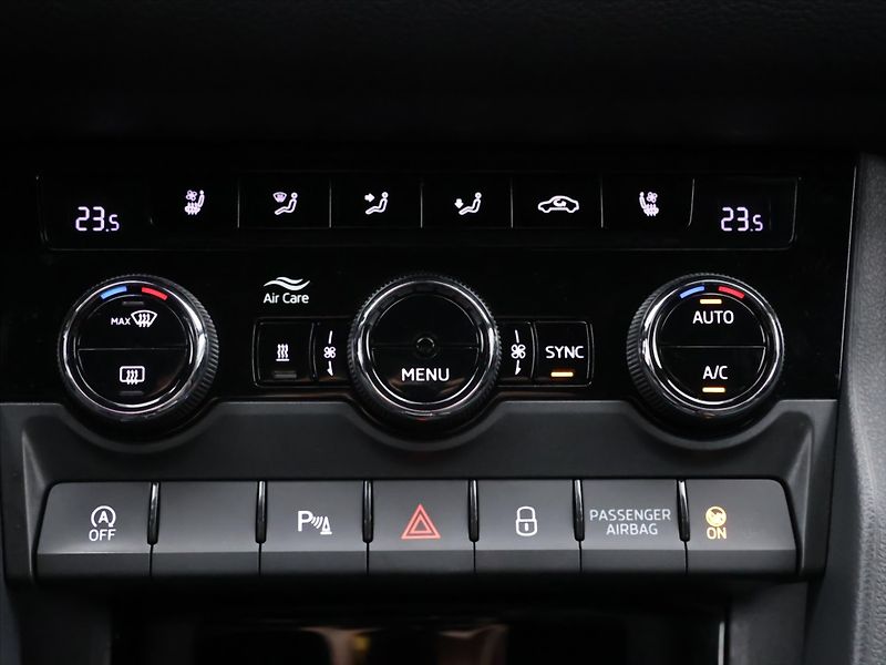 Škoda Kodiaq 2,0 TDI DSG 4x4 Sportline DPH - fotka 28 z 39