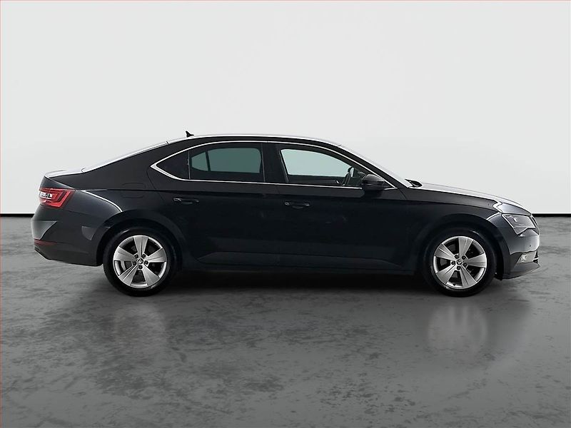 Škoda Superb (2019) 2.0 TDI, Automat, Kůže, Navi - fotka 6 z 26